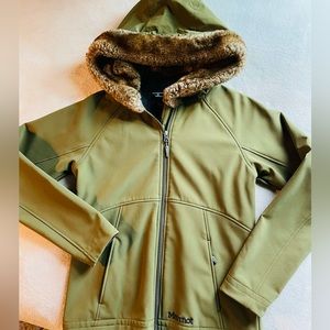 MARMOT Jacket w Faux Fur Hood